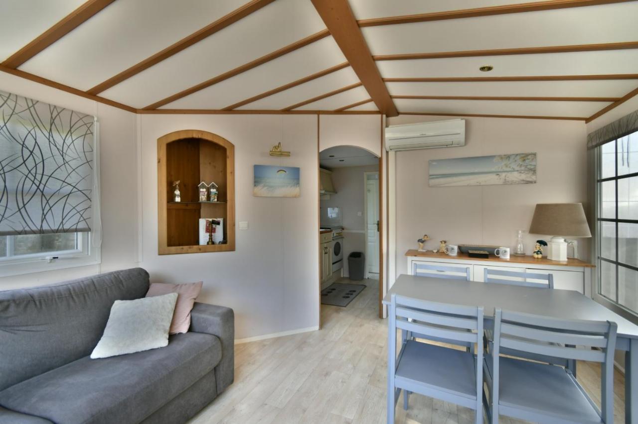 Mobil'Home Climatise Terrain Prive Proche Du Zoo De La Palmyre Les Mathes Exterior photo