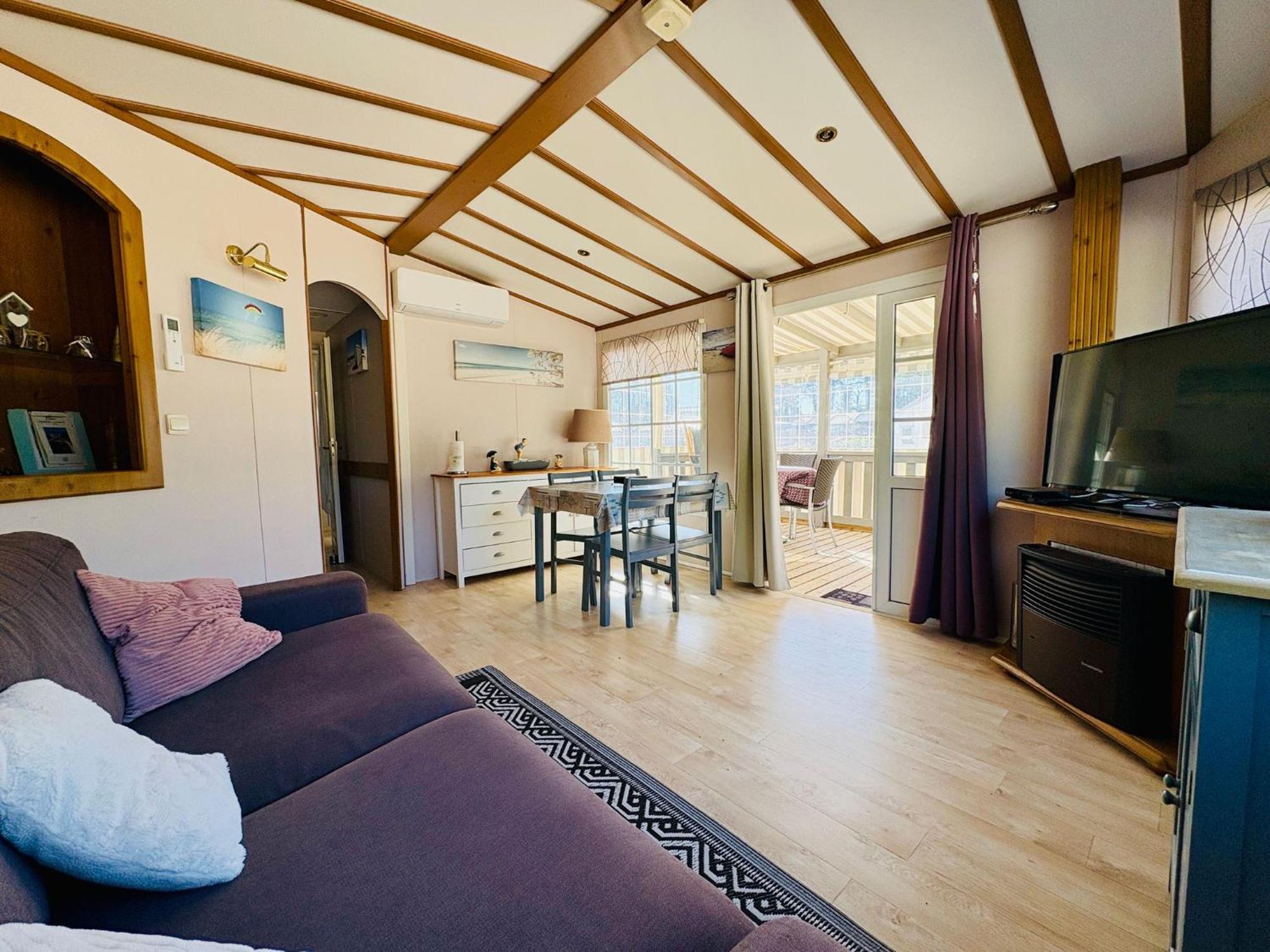 Mobil'Home Climatise Terrain Prive Proche Du Zoo De La Palmyre Les Mathes Exterior photo
